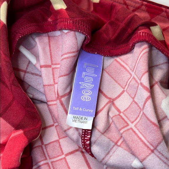 LuLaRoe Red Heart Leggings - Picture 3 of 4